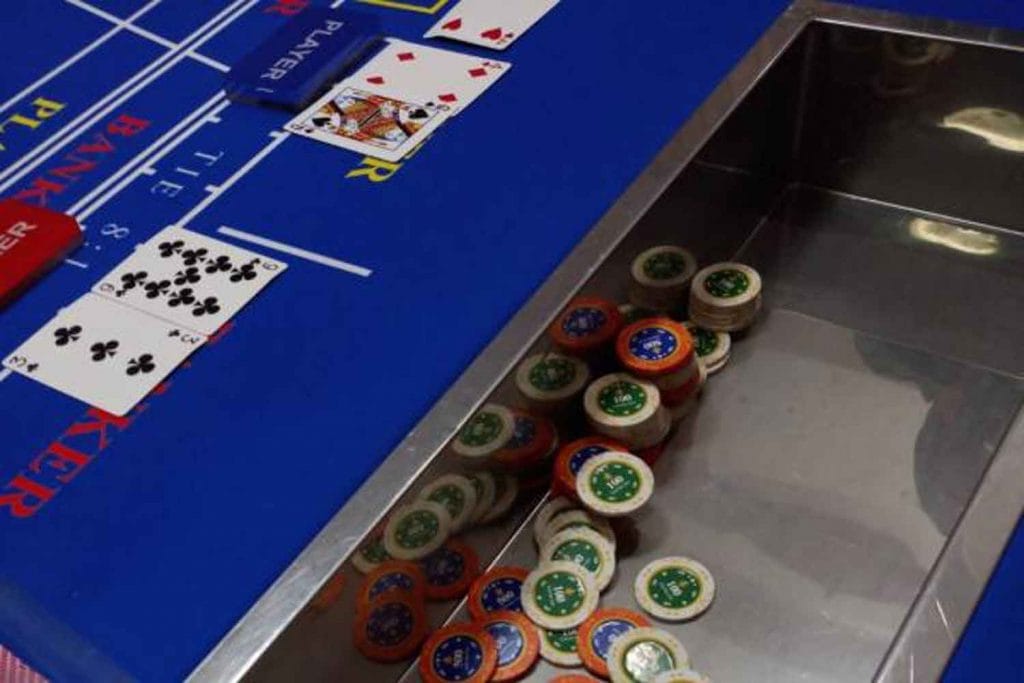 Het onderzoek naar het illegaal gokken in Thailand nog eens uitgebreid naar 253 andere politieagenten