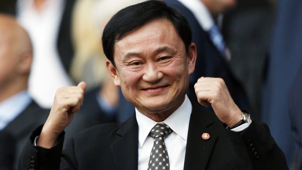 Premier Prayut slaat het aanbod van Thaksin af om meer vaccins uit Rusland te importeren