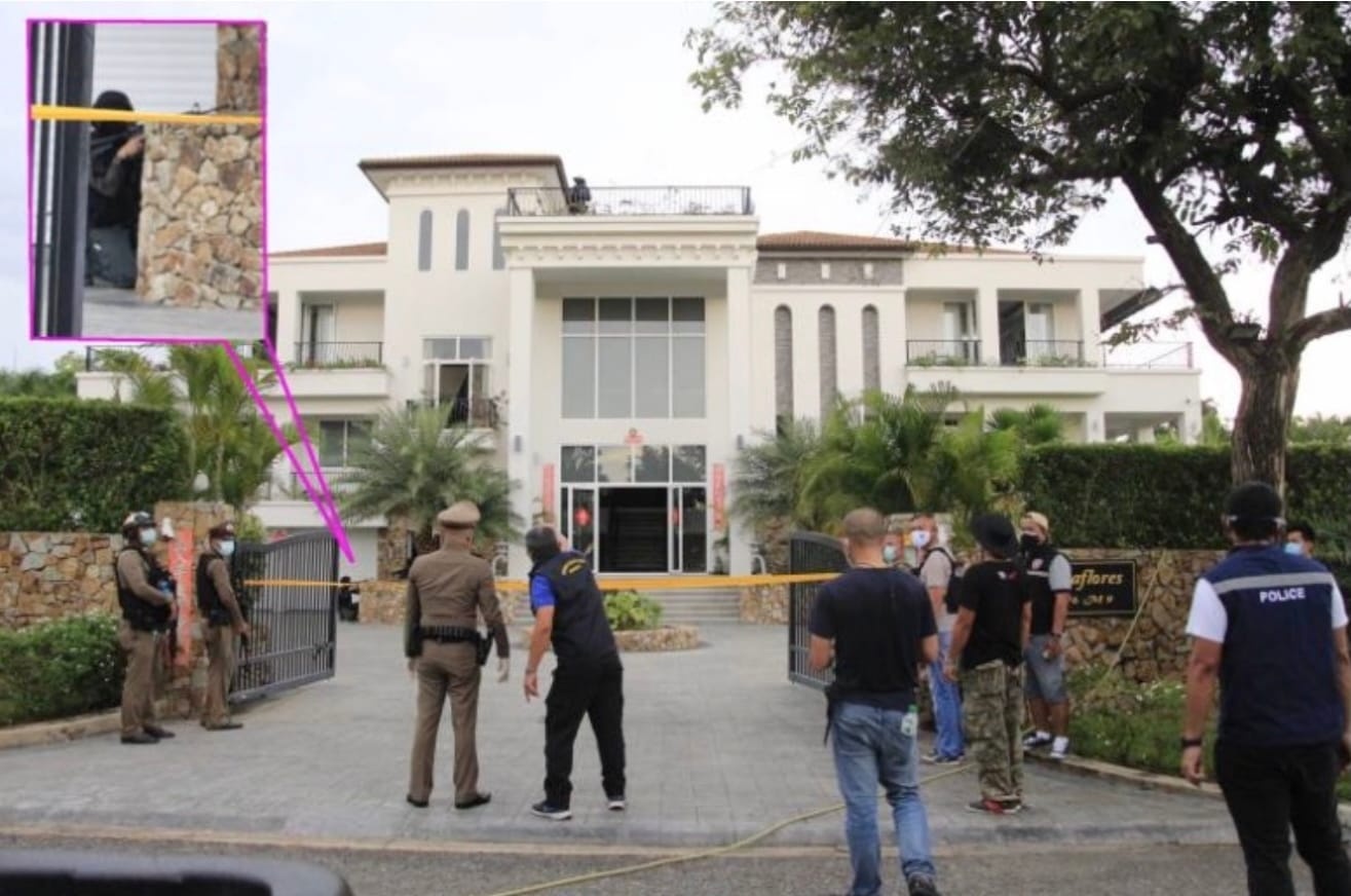 Commandoinval in luxe landhuis nabij de Phoenix Golf Country Club-golfbaan in Pattaya nadat twee politieagenten waren neergeschoten