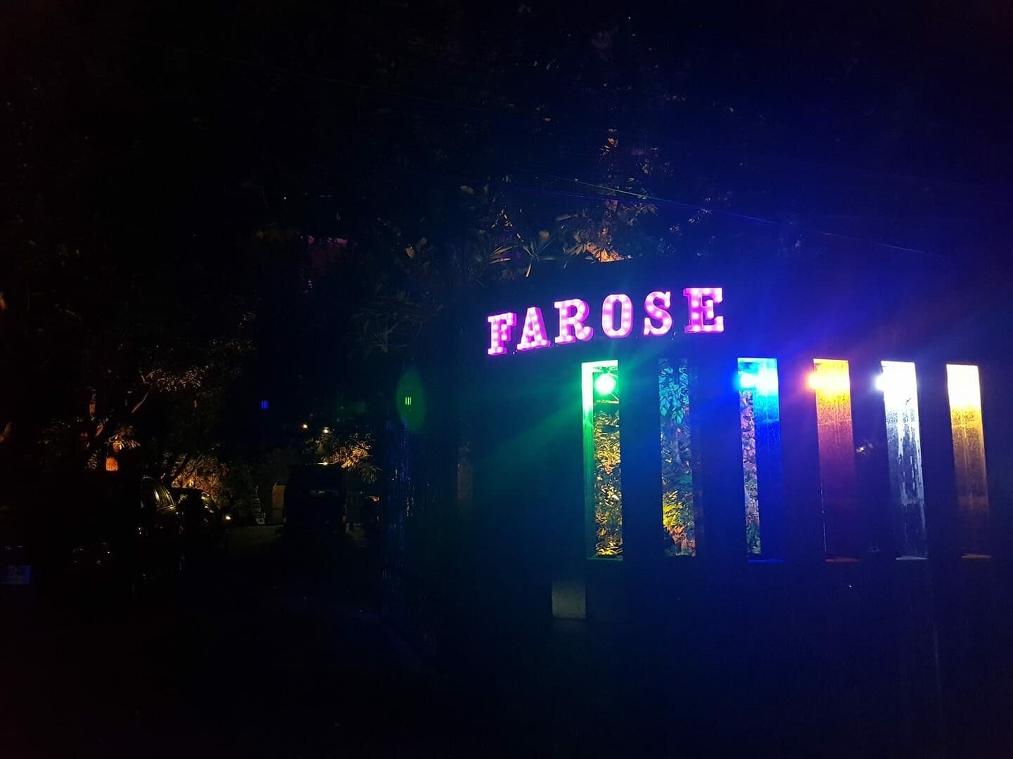 2 van de 62 tijdens een seksfeestje in sauna Faros in Bangkok gearresteerde gay’s positief op het Covid19 virus getest