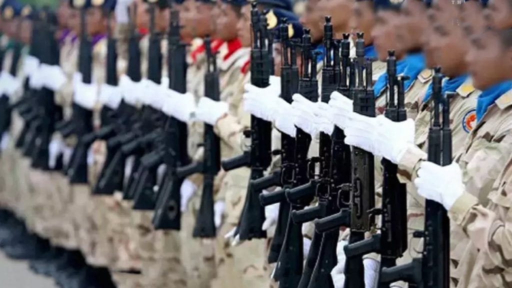 Volgens de Thaise politie zijn de uit de militaire kazerne in Narathiwat gestolen AK-geweren verkocht aan opstandelingen