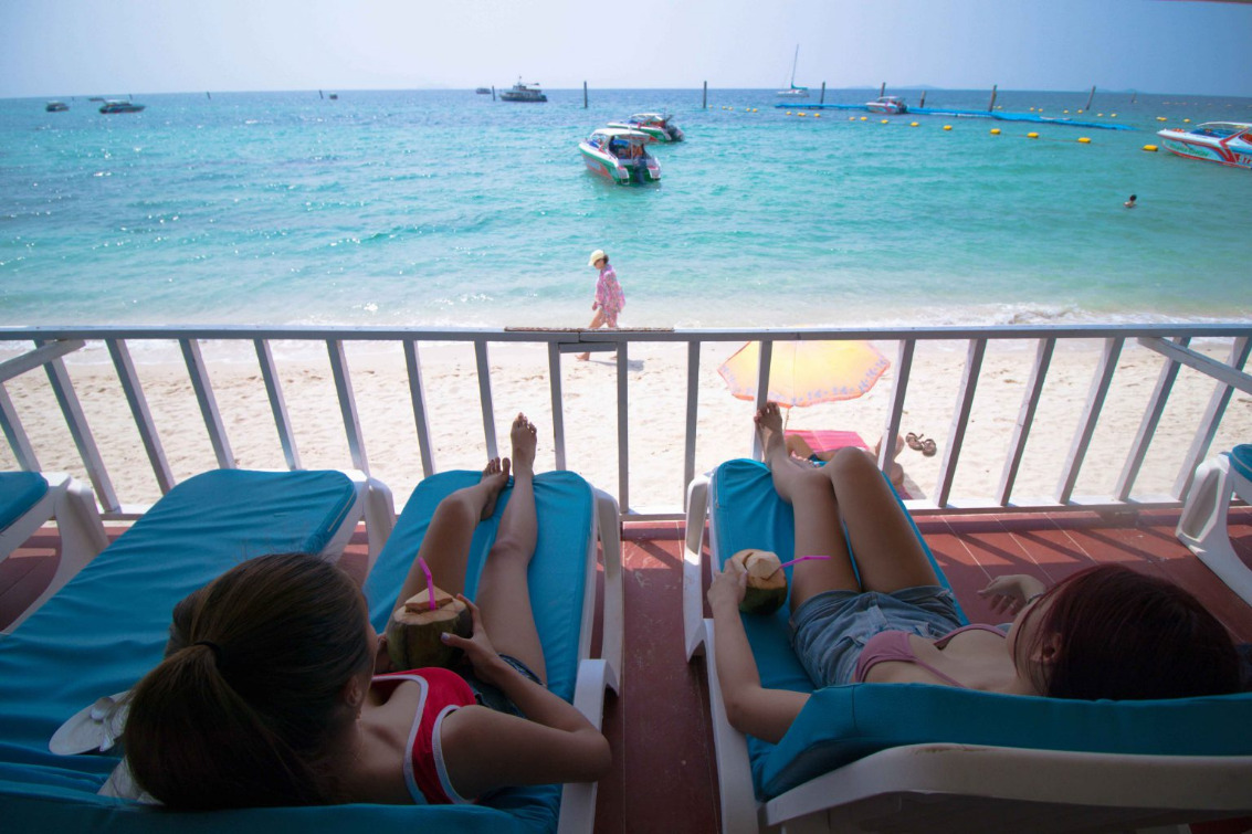 Het voor de kust van Pattaya gelegen Koh Larn gaat vanaf maandag 14 juni weer open voor bezoekers