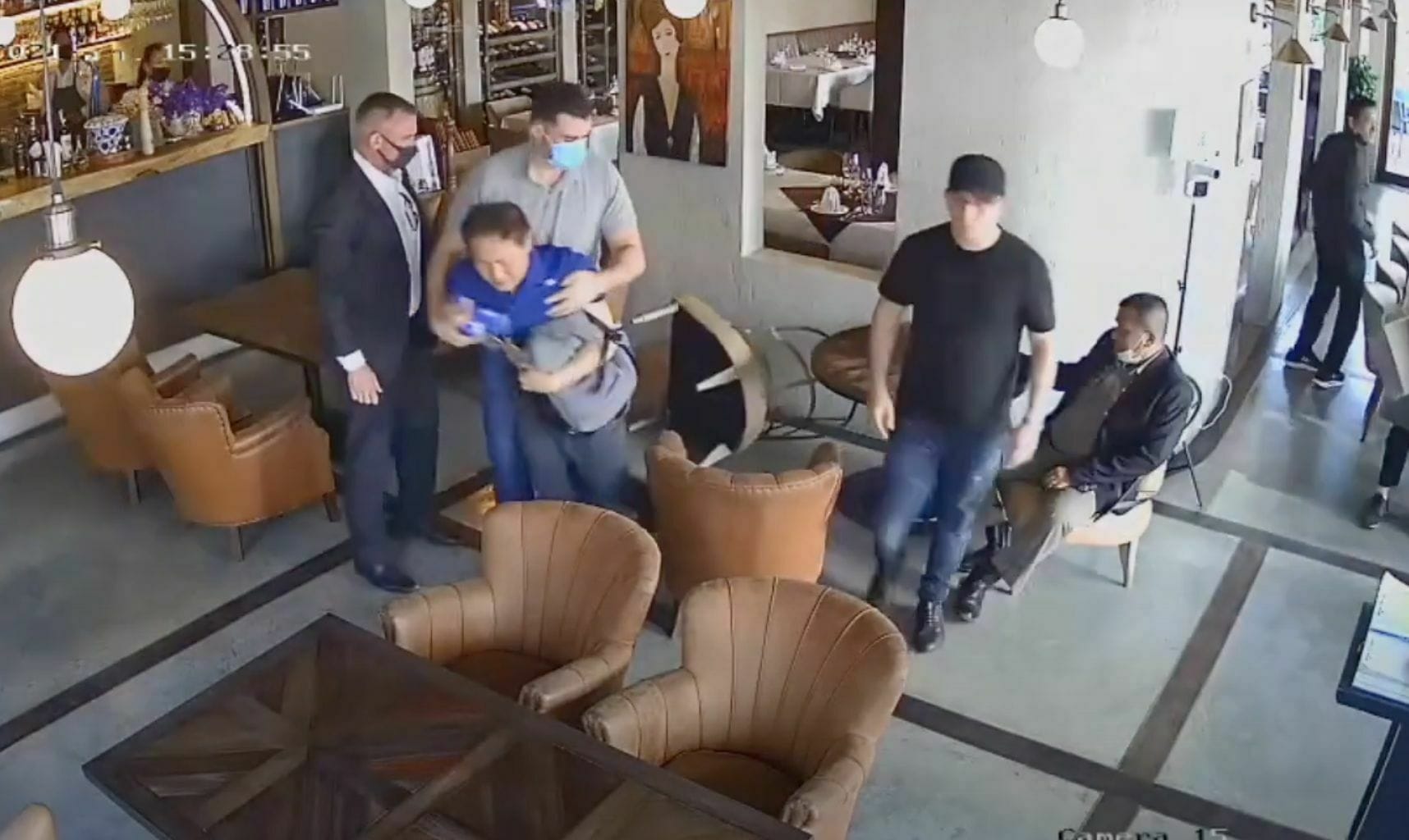 Twee politieagenten gearresteerd wegens vermeende betrokkenheid bij ontvoering in Bangkok