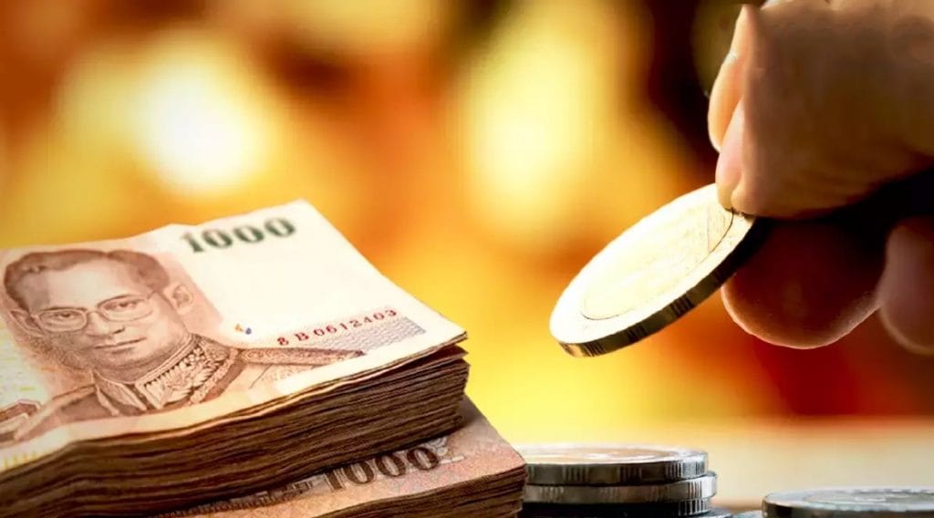 De Thaise Baht ligt onder druk omdat buitenlandse investeerders zich nog steeds zorgen maken over Thaise economie