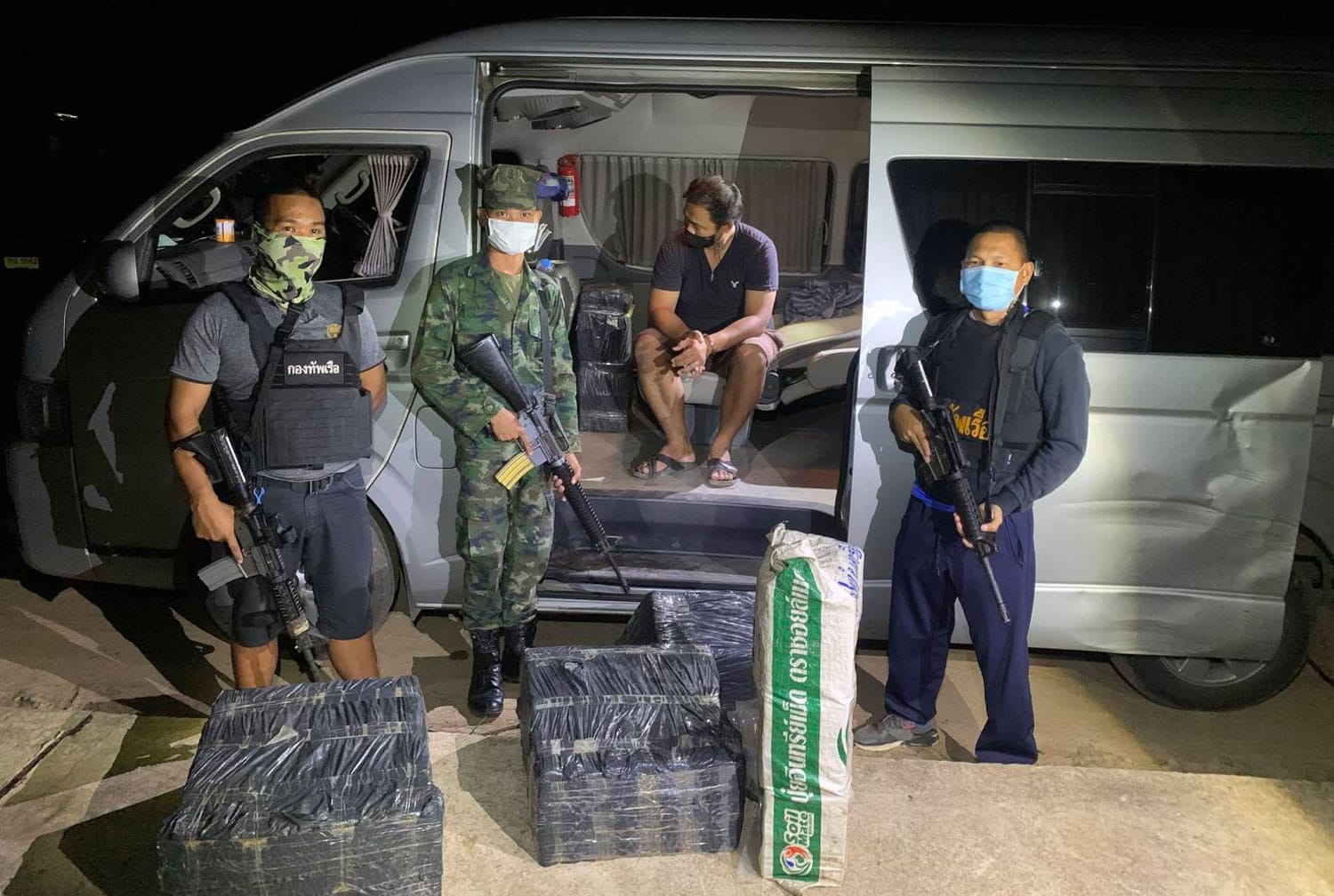 ‘Nieuwsverslaggever’ gearresteerd met 180 kg marihuana in zijn busje