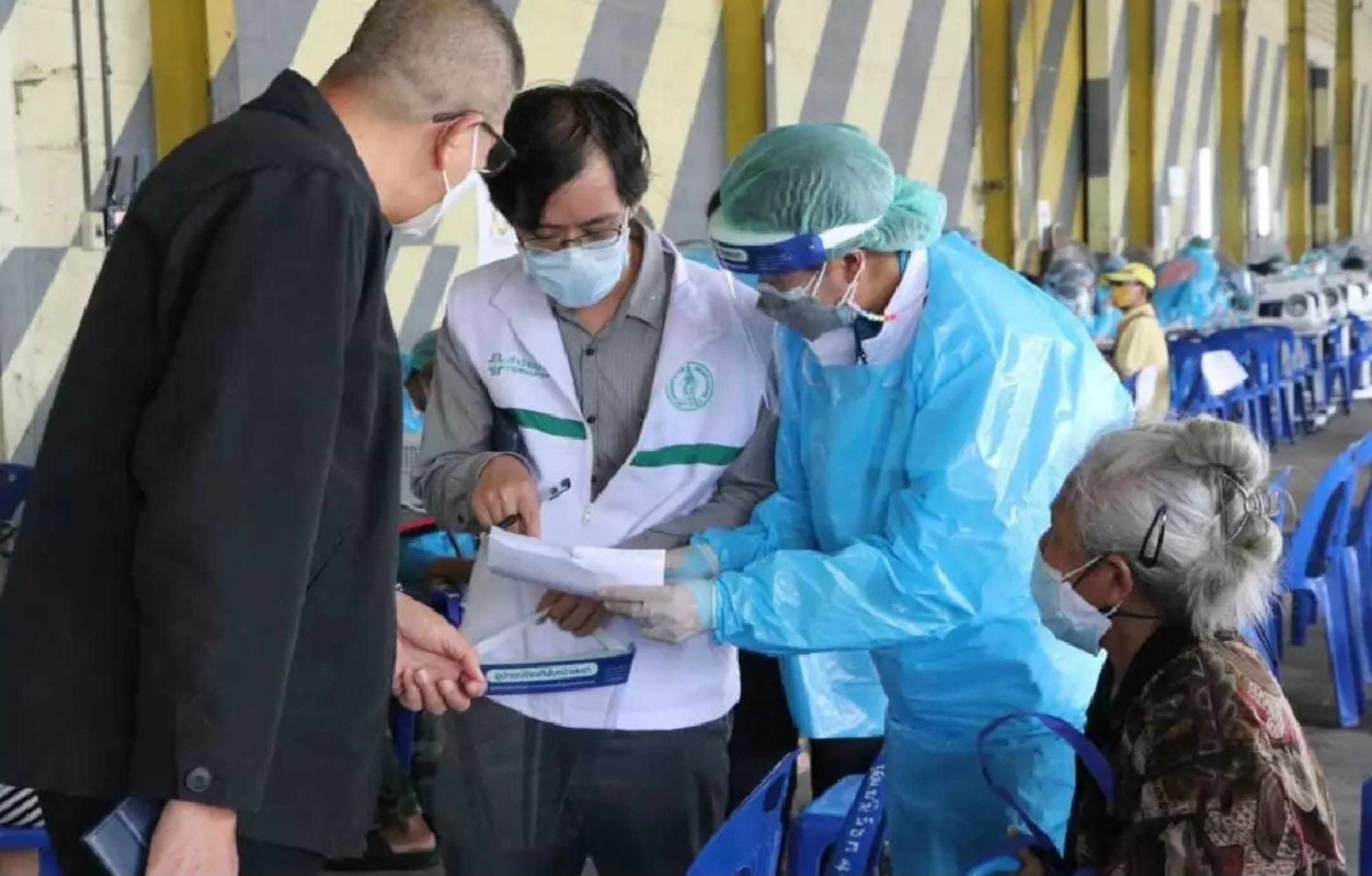 Bangkok stuurt 69 teams op pad om inwoners met een hoog risico op het Covid19 virus te testen