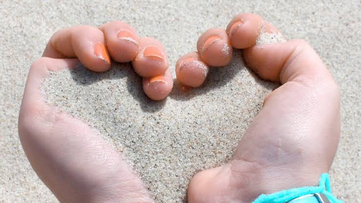 Het “Sandbox” plan van Phuket dreigt als los zand uit elkaar te vallen nadat het aantal Covid19 infecties daar blijft toenemen