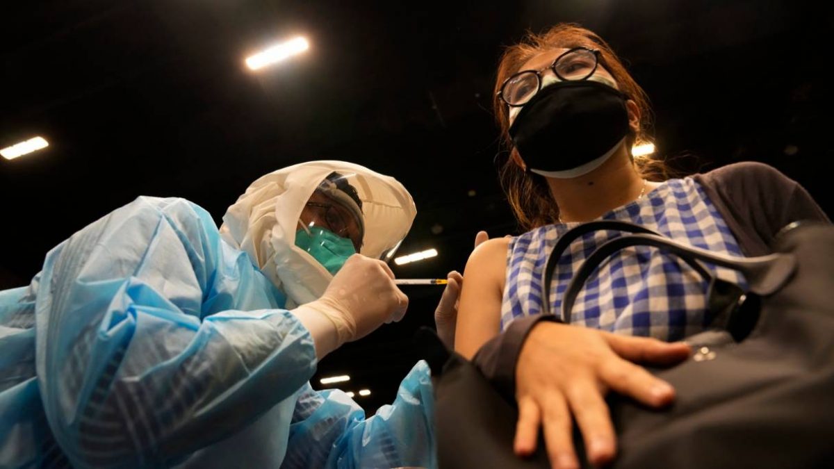 WERELDPRIMEUR | Thailand plant injecties van Covid-vaccin onder de huid