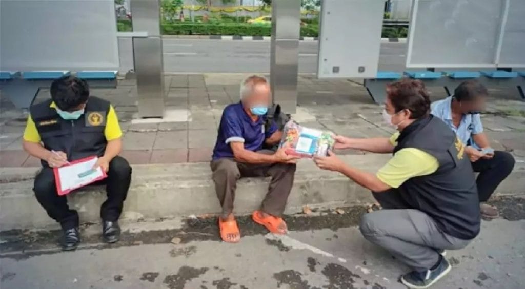 De hoofdstad Bangkok in Thailand trekt zich het lot van de daklozen aan