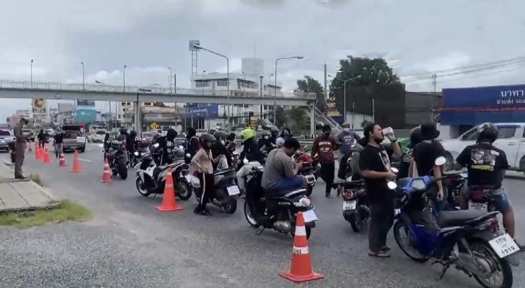 Anti-regeringsdemonstranten uit Pattaya sluiten zich aan bij recente protesten in Bangkok