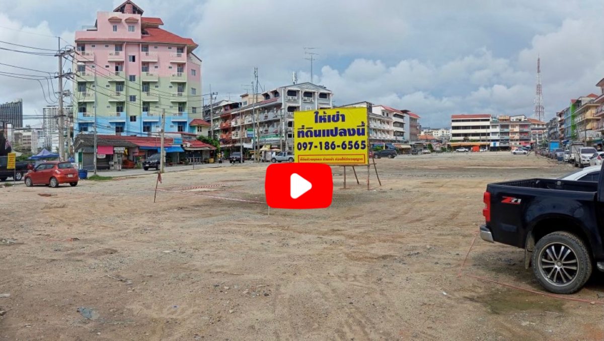 VIDEOCLIP | De iconische markt in Soi Buakhao is letterlijk en figuurlijk opgedoekt