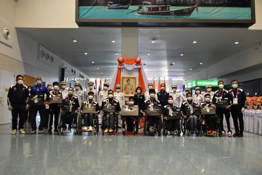 Thailand verwelkomt de sporthelden van de Paralympische spelen vanuit Japan op Phuket 