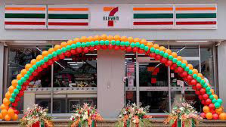 De 7/Eleven keten opent zijn eerste filiaal in Cambodja