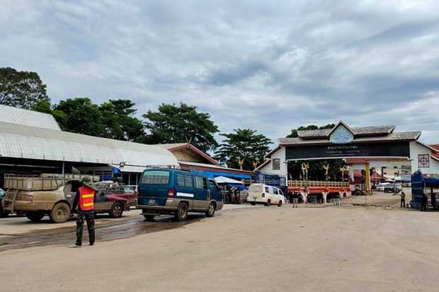Cambodja legt de schuld voor het verspreiden van het Covid19 virus in de grensprovincies bij Thaise vrachtwagenchauffeurs