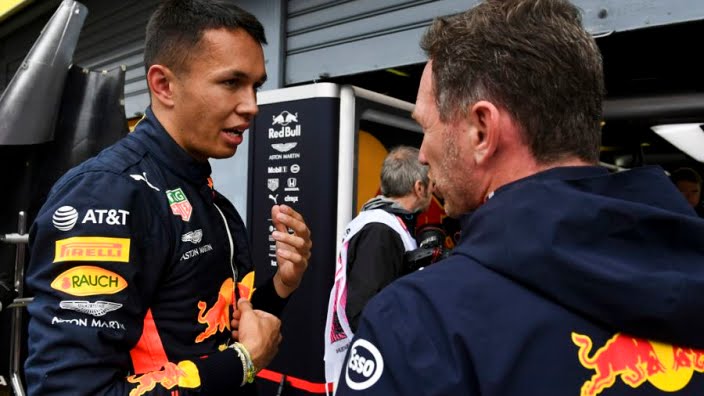 Williams bevestigt: ‘Red Bull Thailand blijft Albon sponsoren in 2022’