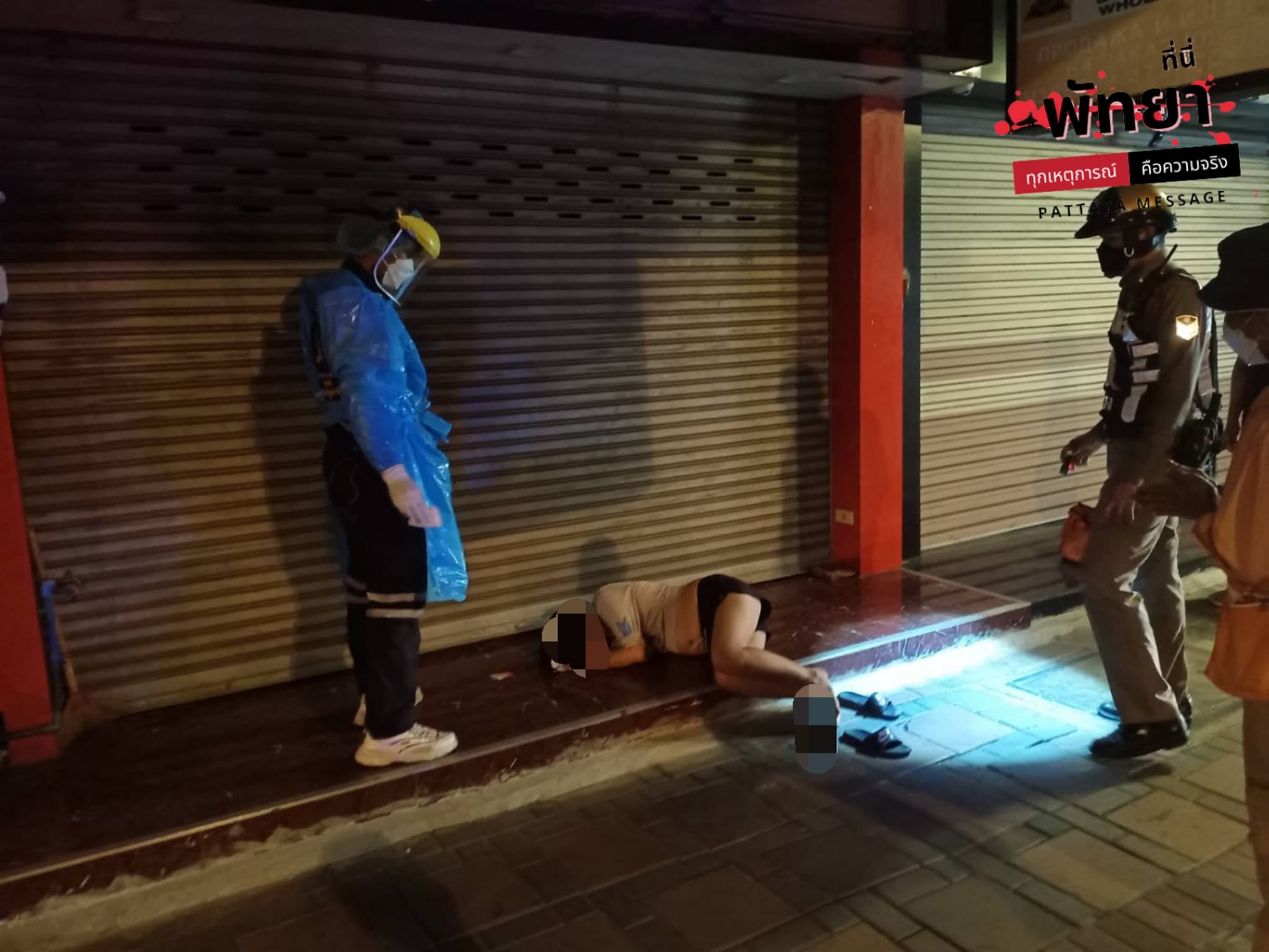 Stomdronken buitenlandse vrouw tijdens d avondklok slapend gevonden op Pattaya Second Road, zou naar verluidt beroofd zijn