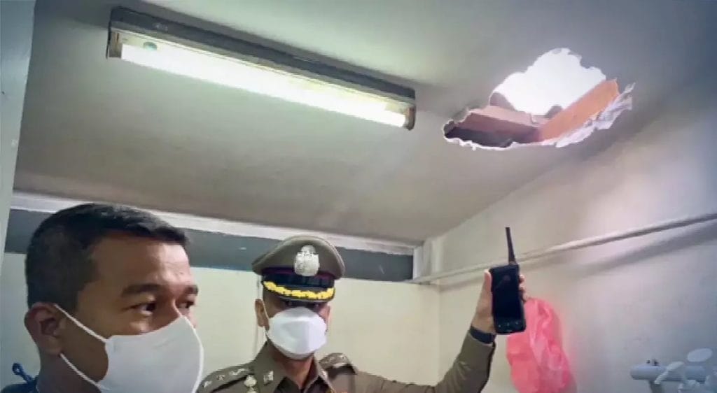 Dakhaas komt via het plafond een goudwinkel binnen en verdwijnt met 10 miljoen Thaise baht aan goud
