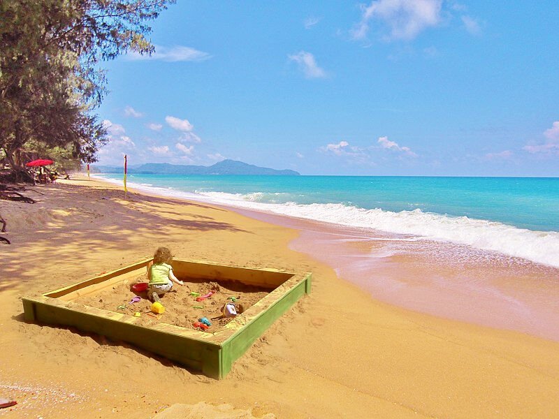 Nu het Sandbox project van Phuket herzien is, de quarantaine gehalveerd nu ook méér excursievrijheid