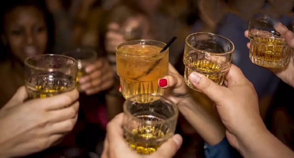 De restaurants in Bangkok mogen vanaf 1 december tot 23.00 uur drank schenken