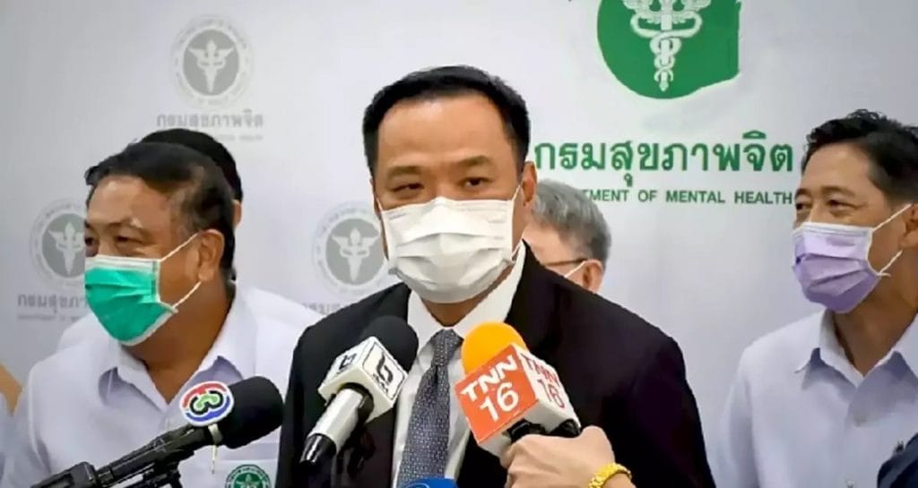 Minister van gezondheid in Thailand maakt zich zorgen dat bars en restaurants die drank serveren Covid19 haarden kunnen zijn