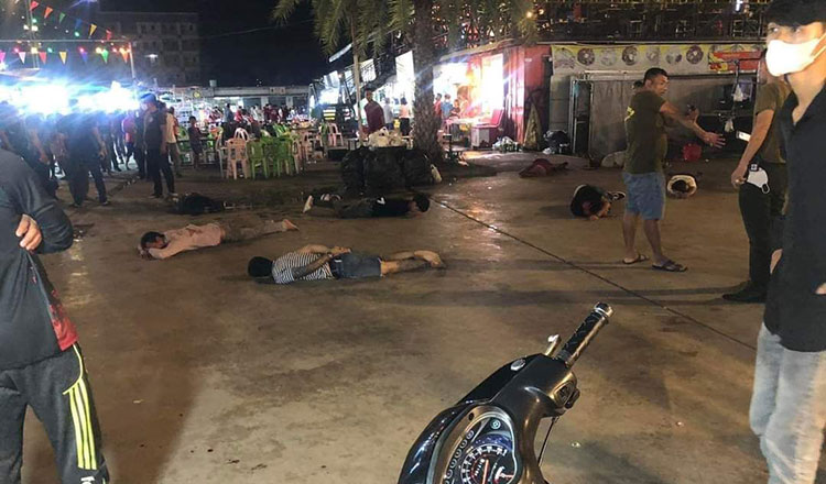 Cambodja heeft een klopjacht op één groep Thais na een vuurgevecht met Cambodjanen in Poipet gelanceerd