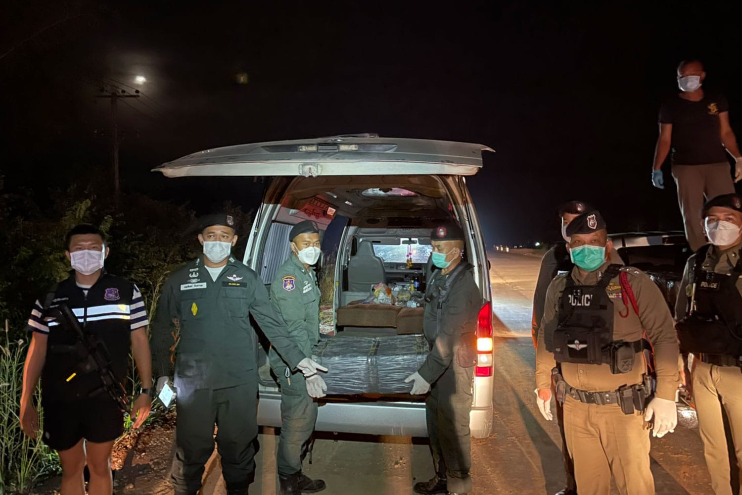 Busje vol gepropt met marihuana in Nakhon Phanom staande gehouden