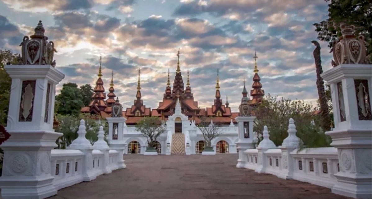 Rechtbank Thailand eist dat de veiling van het prestigieuze Dhara Dhevi hotel in Chiang Mai geheel volgens plan doorgaat