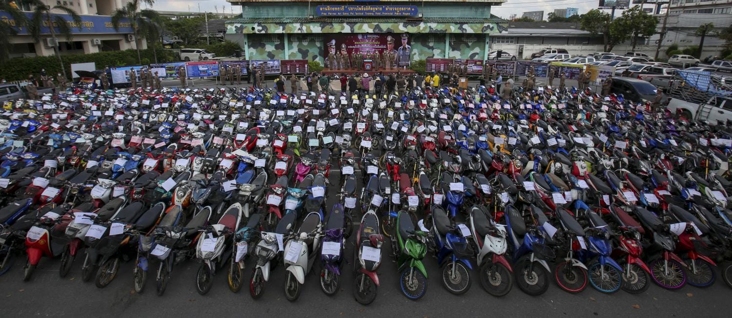 Duizenden motorfietsen in beslag genomen bij wegraces in Thailand