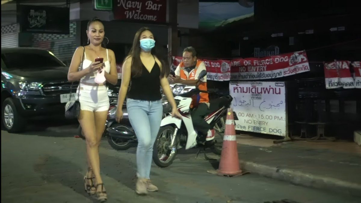 Het toerisme in Pattaya zal op een laag pitje blijven totdat de immigratie- en alcoholregels in Thailand versoepeld zijn