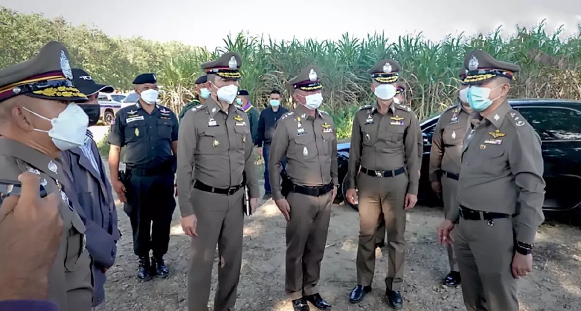 De Thaise politie treedt hard op tegen mensensmokkelbende in Tak