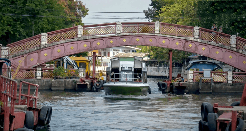 De Phasi Charoen kanaal bootservice is vanaf 1 januari 2022 buiten dienst
