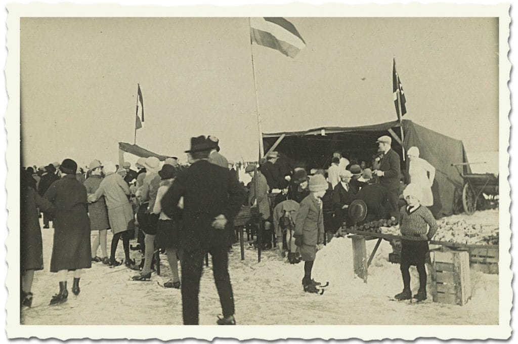 KOEK EN ZOPIE OP DE BINNENMEER VAN UITGEEST