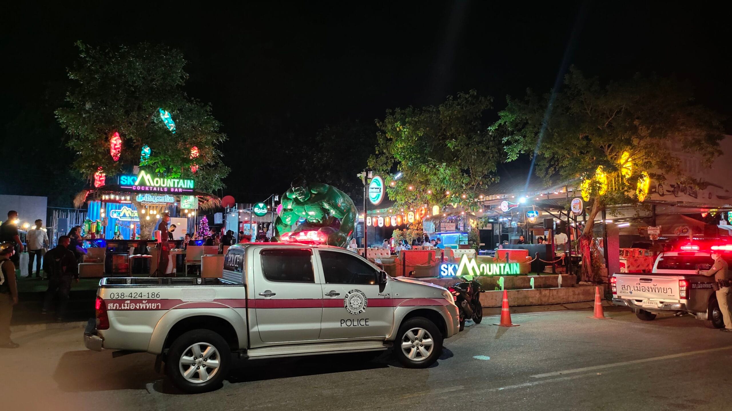 “Restaurant” nabij Bali Hai Pier in Pattaya voor de vijfde keer geïnspecteerd wegens vermeende overtreding van de Covid19 regels