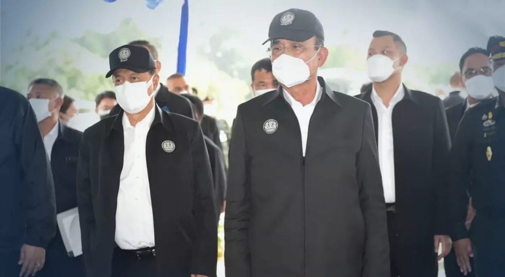 Premier Prayuth van Thailand bezorgd over fijnstof probleem