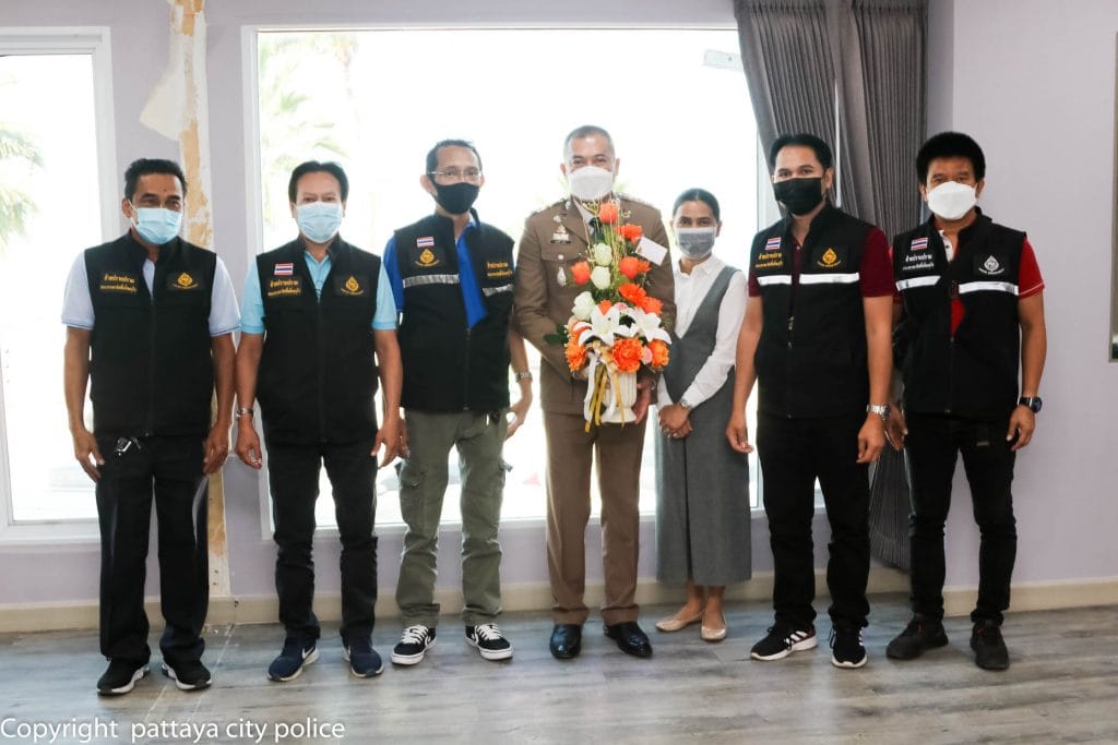 De kustplaats Pattaya verwelkomt nieuwe hoofdcommissaris van politie