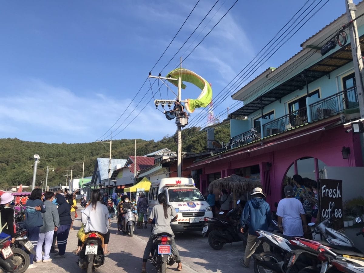 Paramotor ongeluk op koh Larn loopt maar net goed af