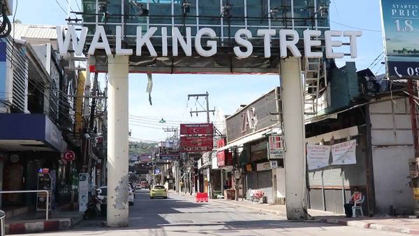 De burgemeester van Pattaya praat over de toekomst van Walking Street