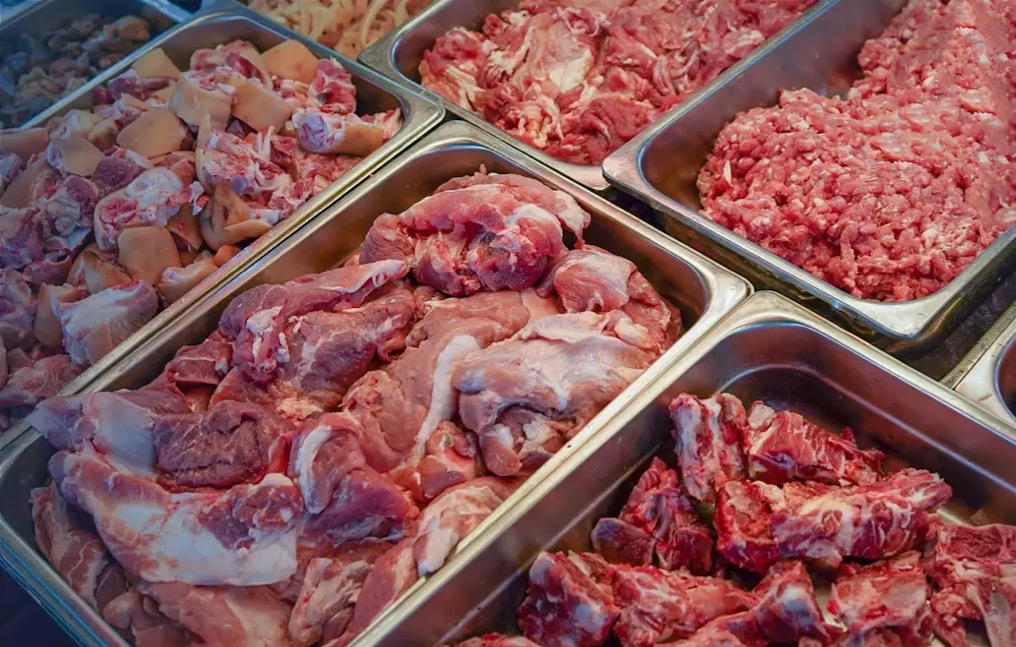 De prijs van varkensvlees, kip en eieren zal naar verwachting dalen