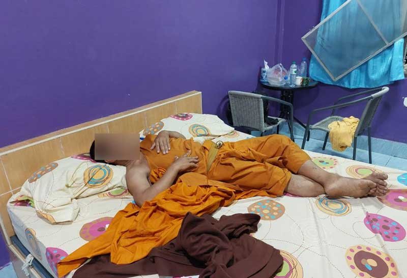 Stomdronken monnik in oost-Thailand gelaïciseerd nadat hij weigerde de drankrekening te betalen 