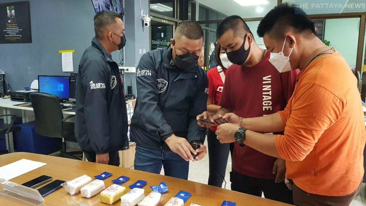 In Chonburi zijn twee  vermeende drugsdealers gearresteerd met 17,000 methamfetaminepillen in hun bezit