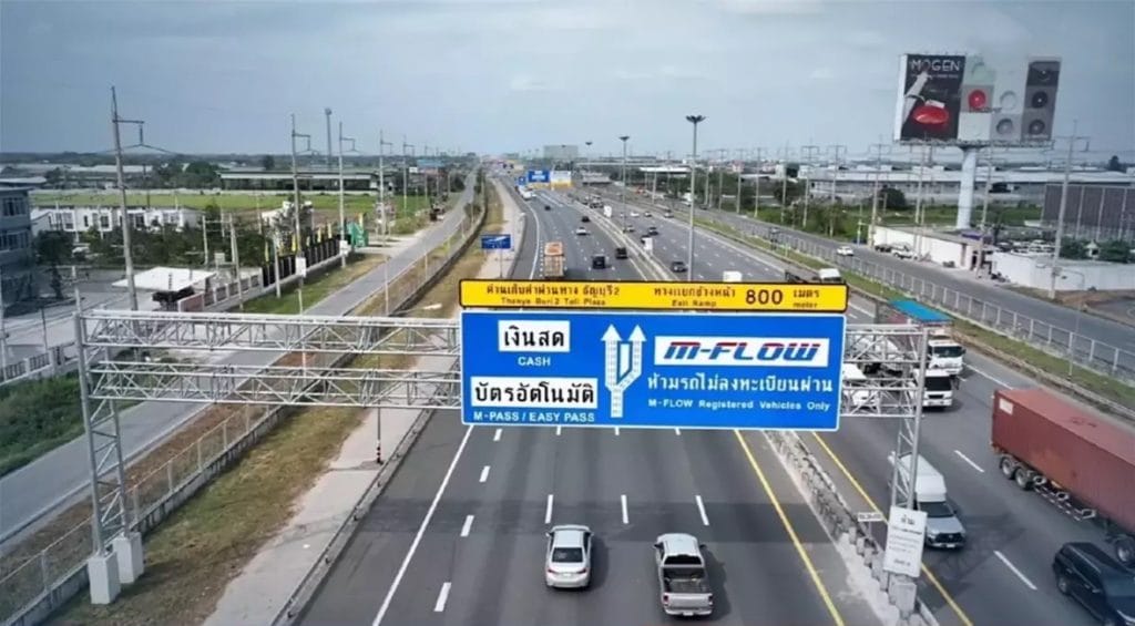 Het snelweg departement in Thailand waarschuwt voor forse boetes voor te late betaling van M-Flow tolheffing