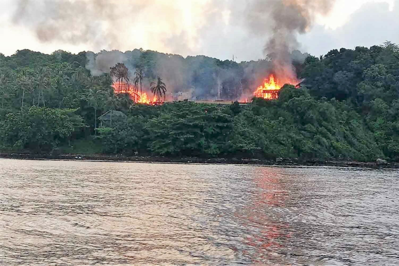Brand in luxe resort op in het zuiden van Thailand gelegen eiland Koh Kut