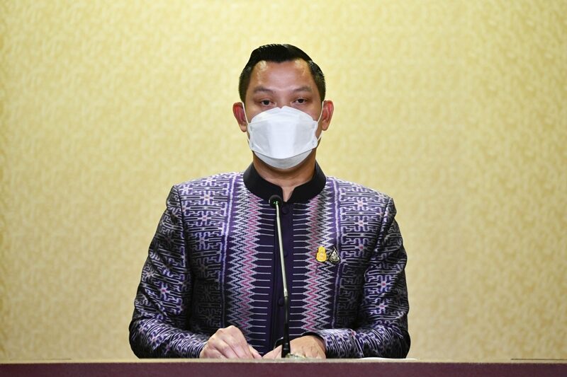 De woordvoerder van de Thaise regering, Thanakorn Wangboonkongchan, testte gisteren positief op Covid19 virus