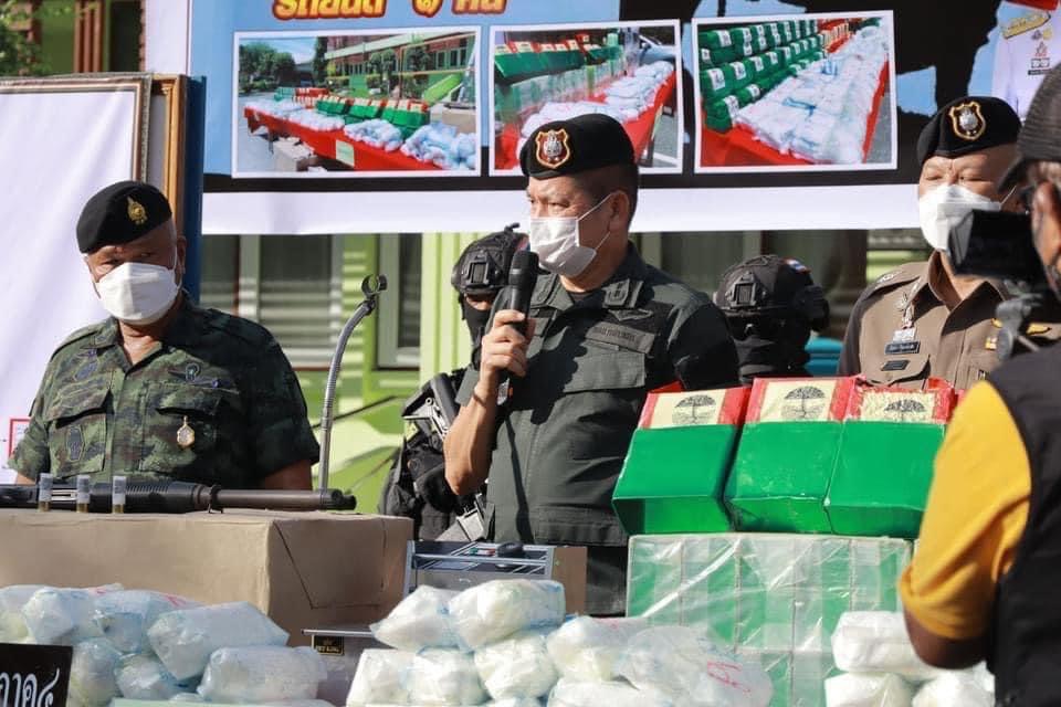 Thailand onderschept grote partij in frituurpannen verstopte drugs, welke gereed stond voor verzending naar het buitenland