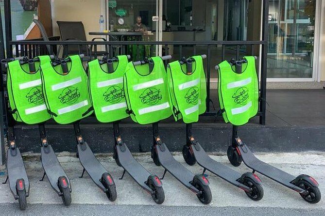 De politie van Phuket verbiedt officieel elektrische scooters van de openbare weg, in het kielzog van ‘scooter-gate’