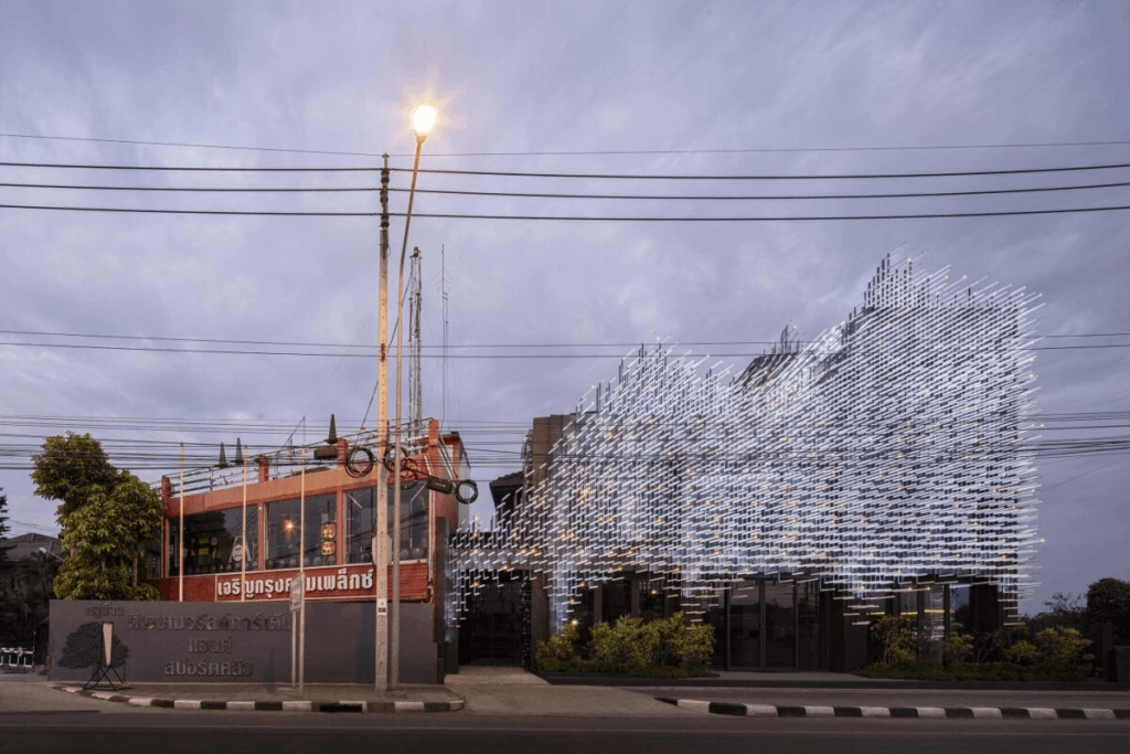 Opmerkelijk aluminium museum in Thailand verrezen