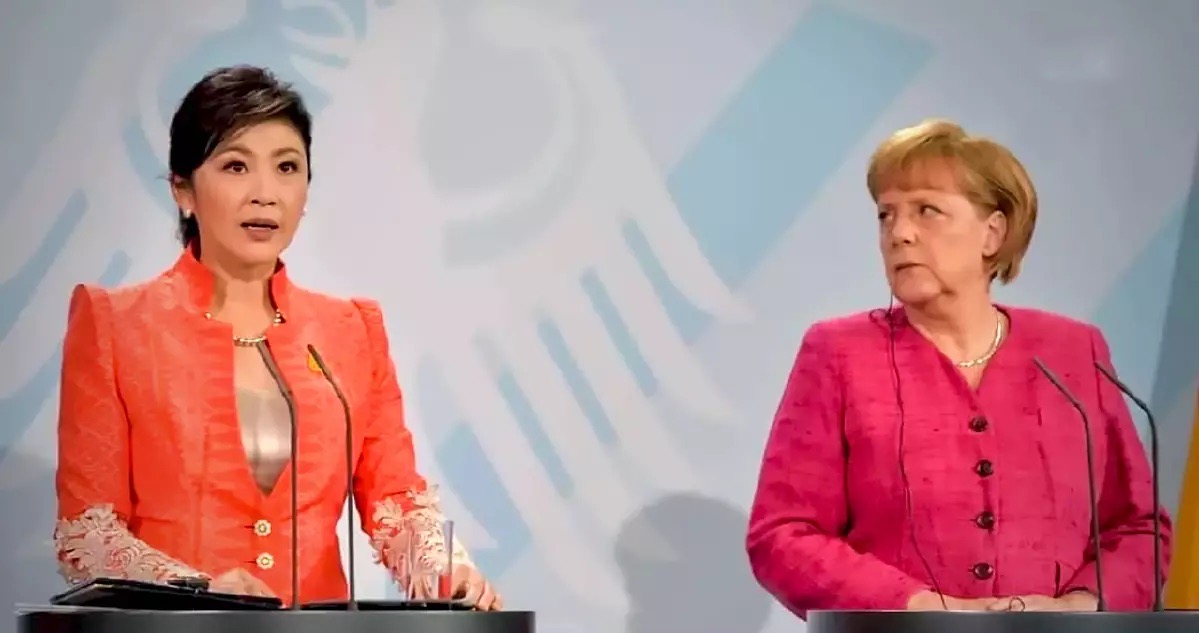 Voormalig premier Yingluck wil dat Thailand zij. zijden kleding projecteert als zachte kracht