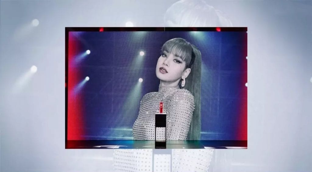 BlackPink’s Thaise lid Lalisa “Lisa” Manoban is één van de 10 die The People Awards 2022 winnen.