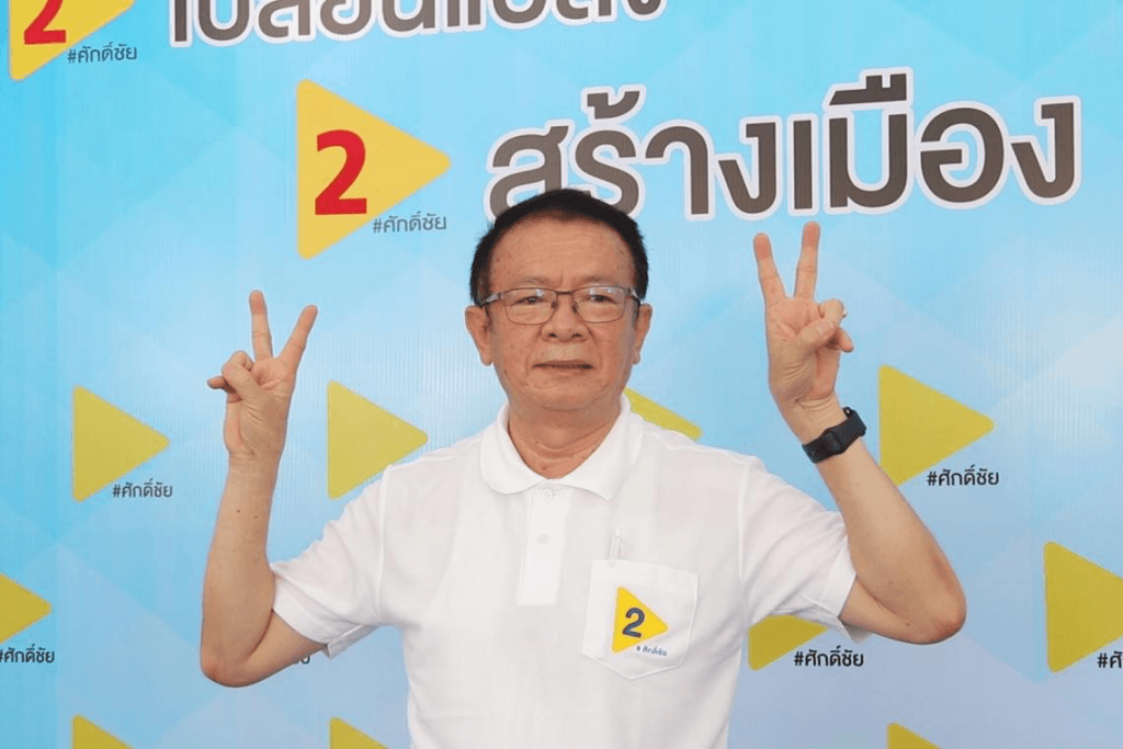 Khun Sakchai belooft verruiming van de baruren en minder corruptie als hij gekozen wordt tot burgemeester van Pattaya 