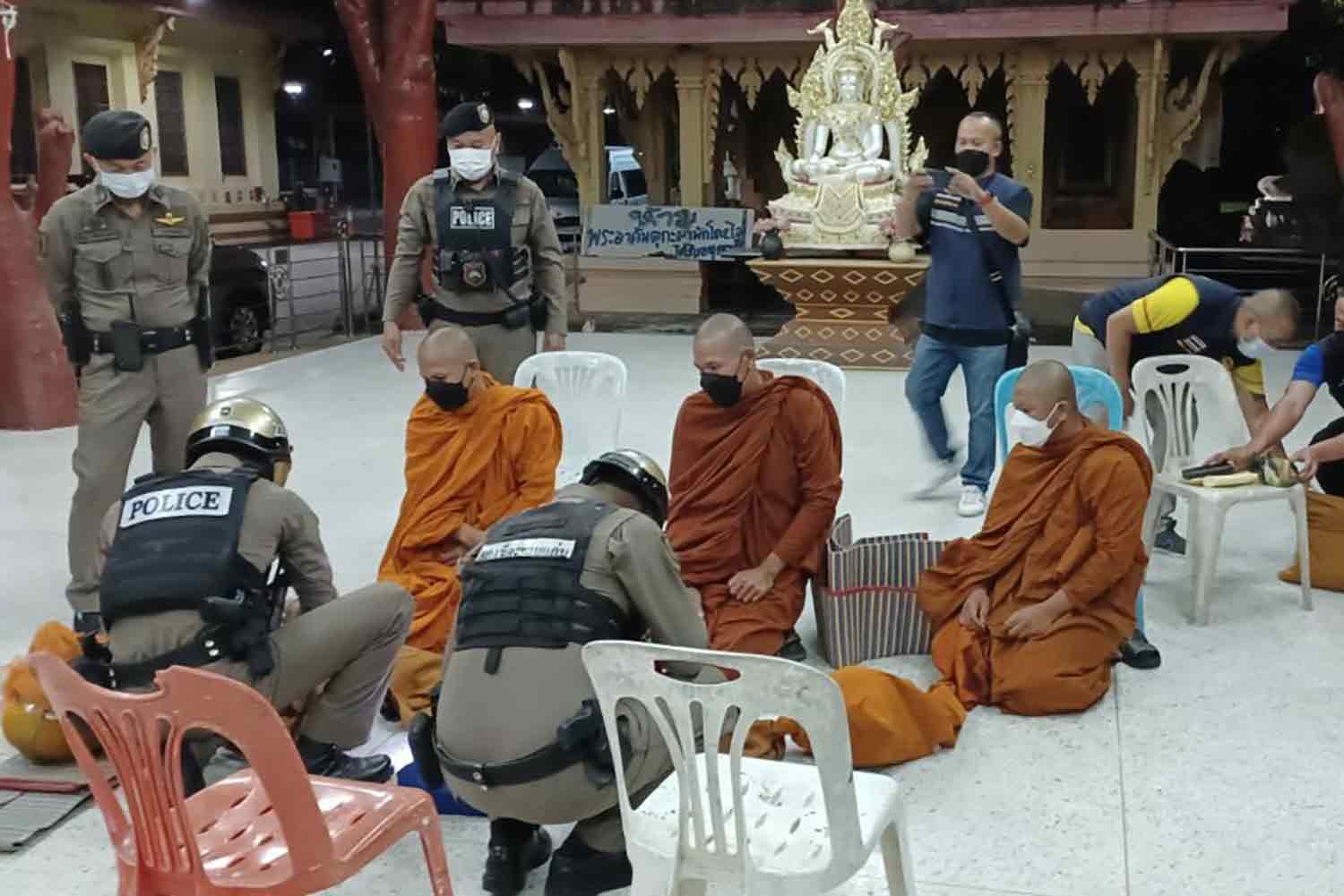 Vier Cambodjaanse monniken in Khon Kaen gearresteerd voor illegale grensoverschrijding